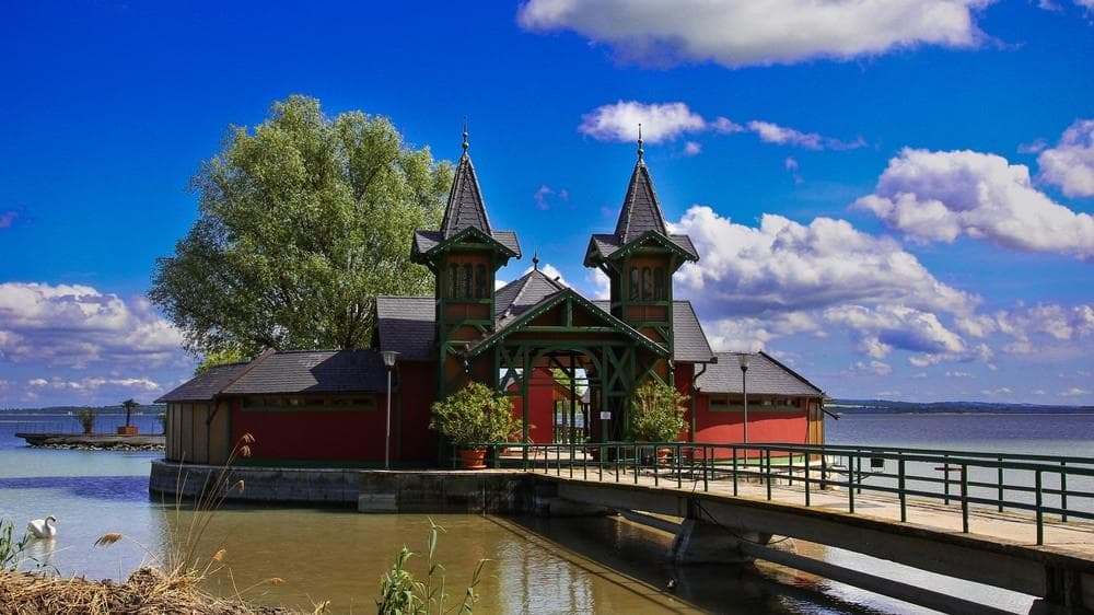 Koupání a zábava u Balatonu