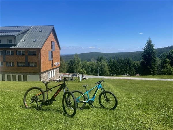 CHURÁŇOV – Zadov