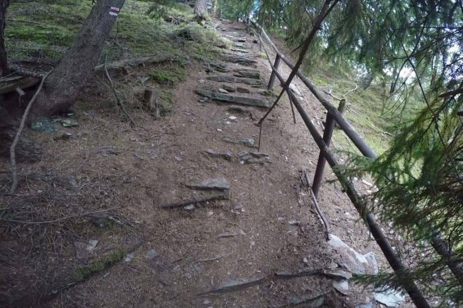 Sjezd na domácím vrchu u Kraslic