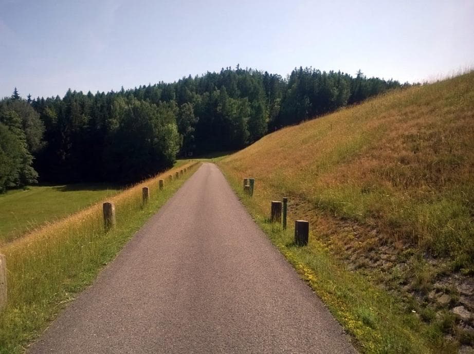 Pod hrází nádrže Pilská