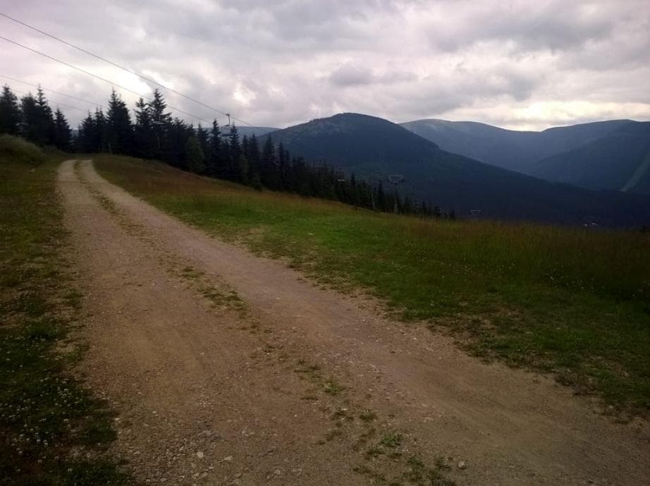 Pohled na vrcholy Krkonoš