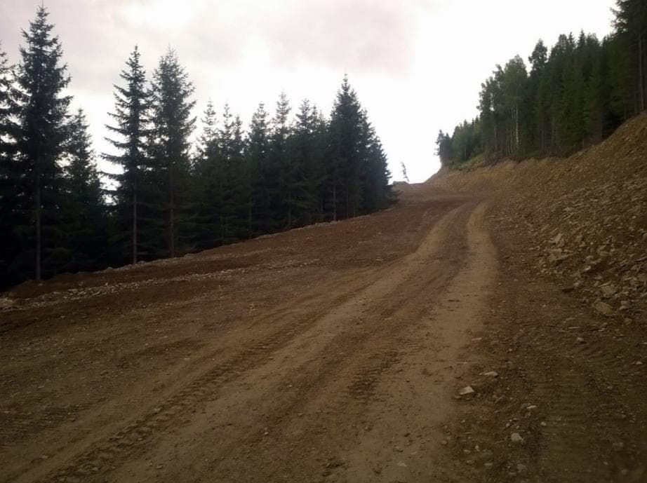 Neznačená trasa na Klínovec