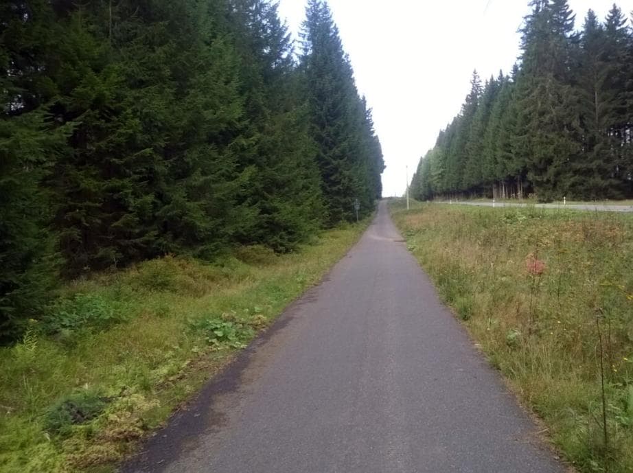 Cyklostezka č. 33