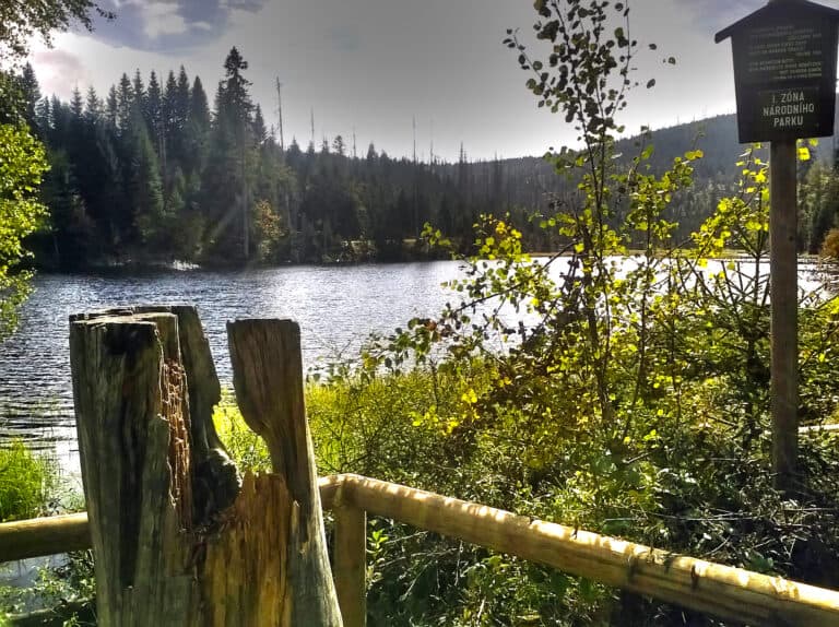 Jezero Laka