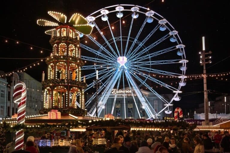 Vyhlášené vánoční trhy a nákupy v Katowicích