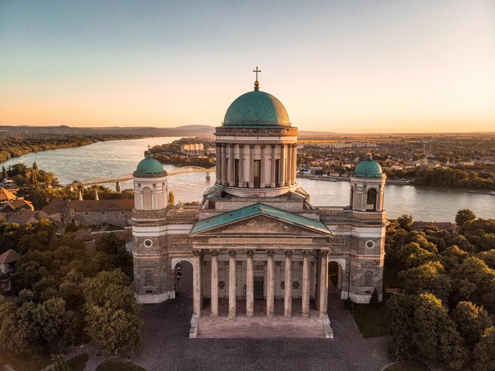 Budapešť, Ostřihom a zámek Gödöllö
