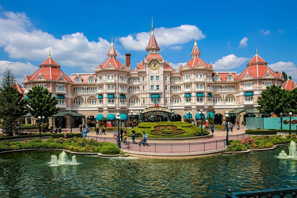 Za zábavou do Paříže a Disneylandu