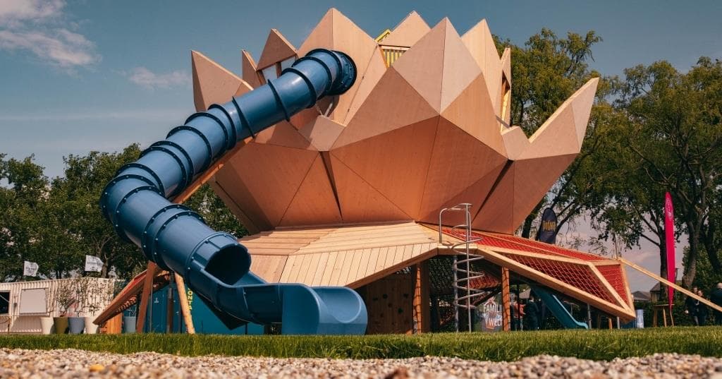 Koupání a zábava u Neziderského jezera