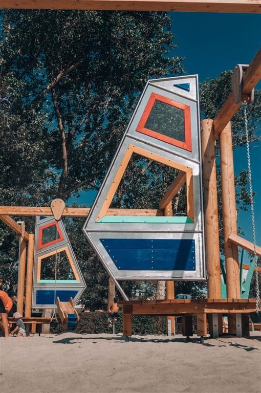 Koupání a zábava u Neziderského jezera