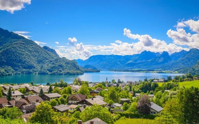 Jezero Wolfgangsee a historická železnice