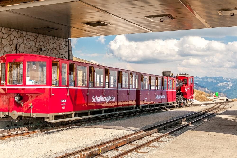 Jezero Wolfgangsee a historická železnice