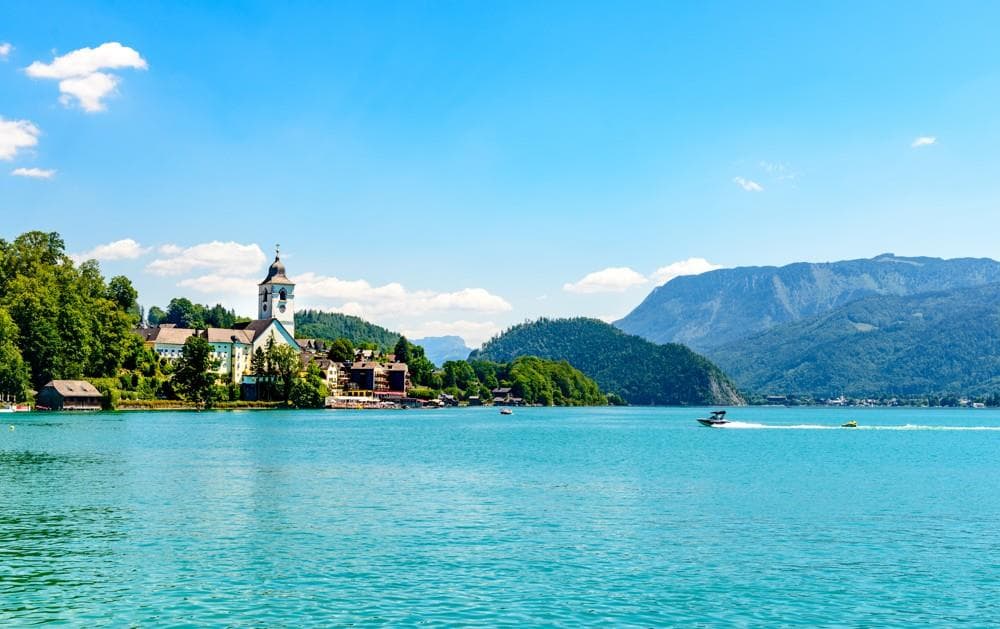 Jezero Wolfgangsee a historická železnice