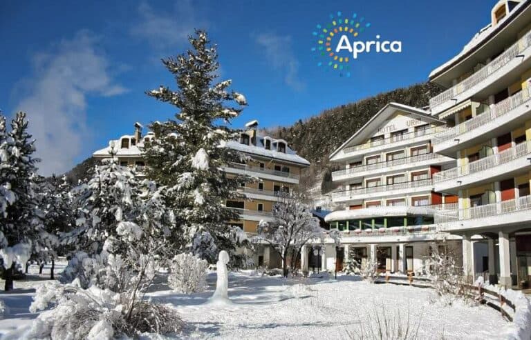 5denní zájezd s dopravou, polopenzí a skipasem v ceně – hotel Urri