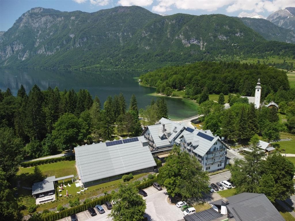 Hotel Jezero 2026