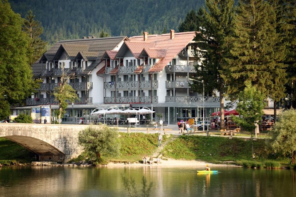 Hotel Jezero 2026