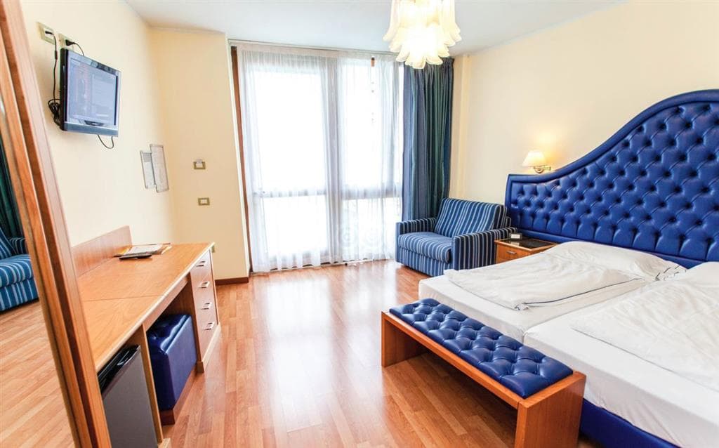 Hotel Alexander (snídaně)