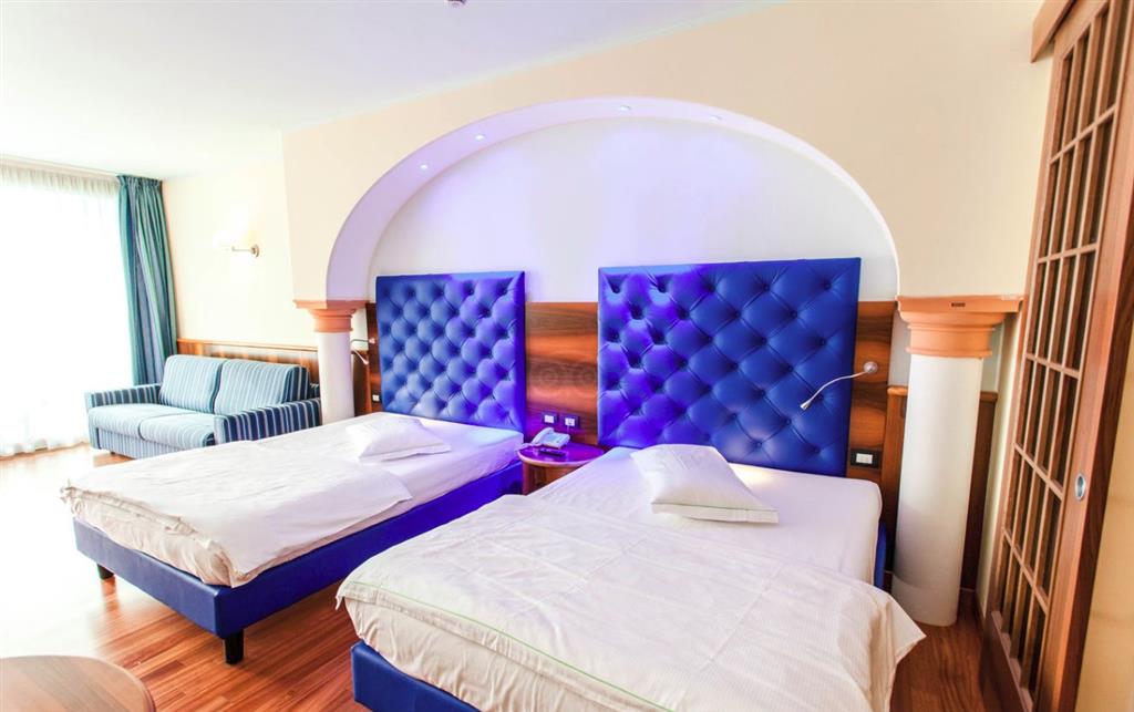 Hotel Alexander (snídaně)