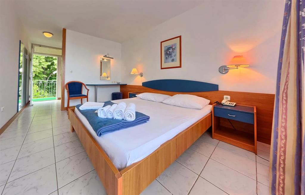 Resnik s All inclusive (depandance)