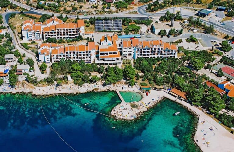 Hotel Zagreb (Karlobag)