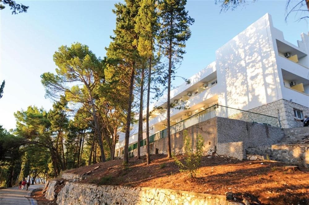 Hotel Oaza (Gradac)