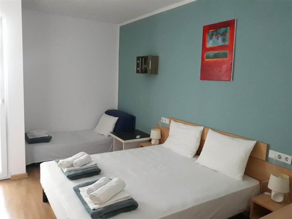 Hotel Oaza (Gradac)