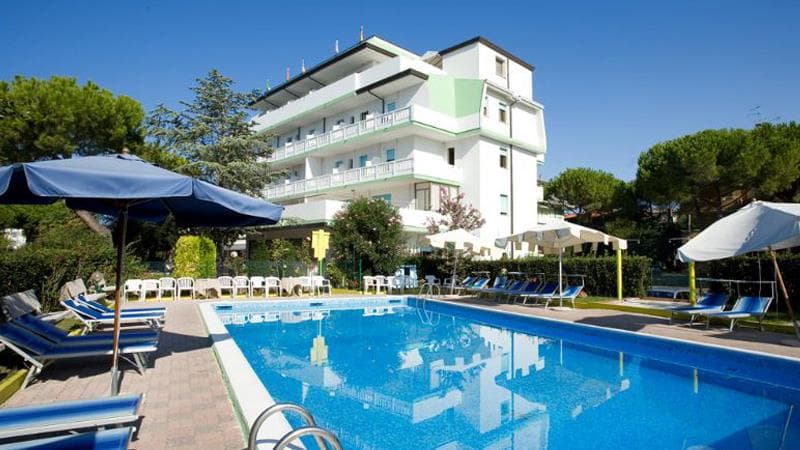 Hotel Old River