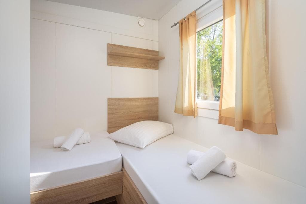 Kemp Almissa (mobilhomy s polopenzí)