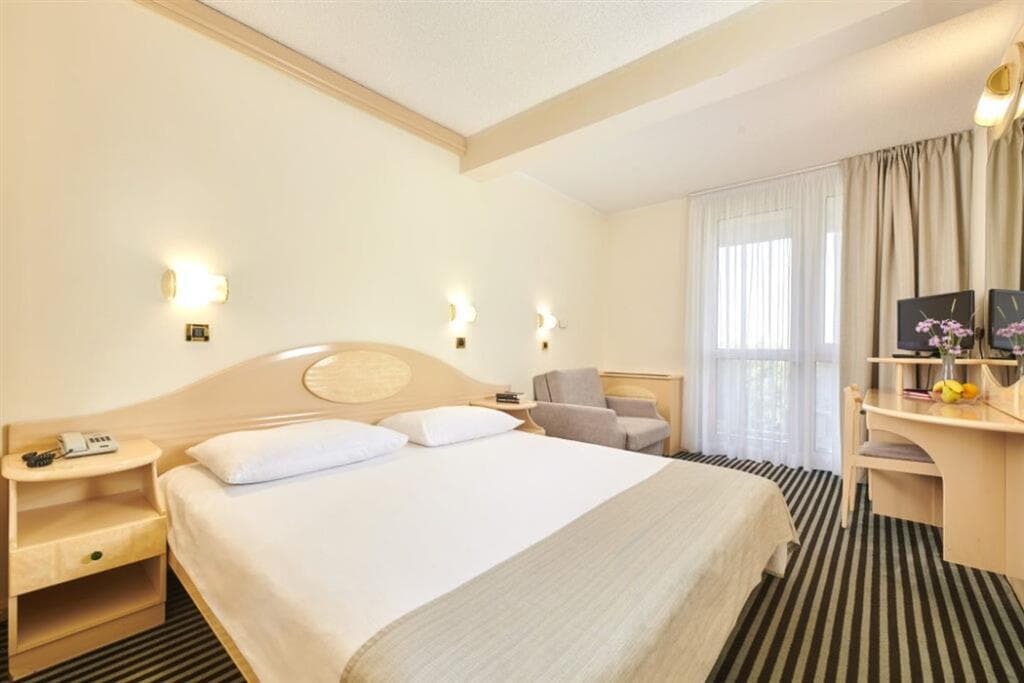 Hotel Istra (Poreč)