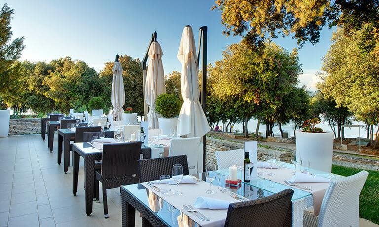 Resort Lanterna (apartmány s polopenzí)