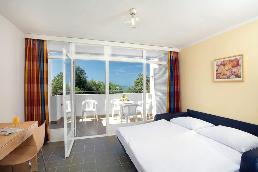Resort Lanterna (apartmány s polopenzí)