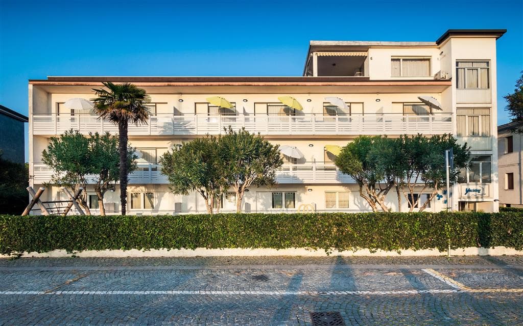 Villa Yachting