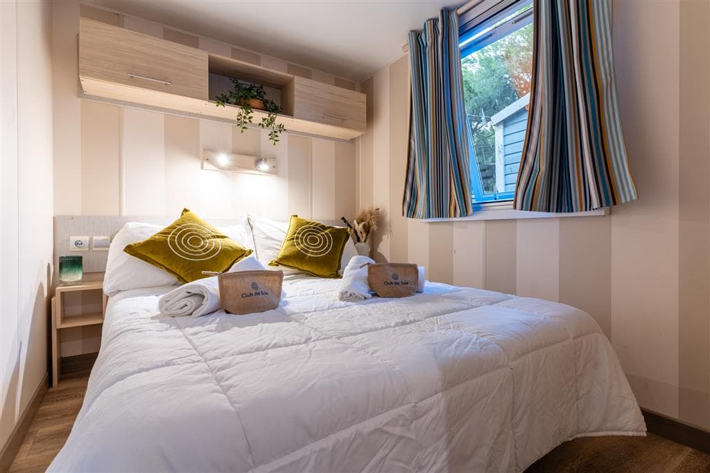 Kemp Orbetello Family Collection