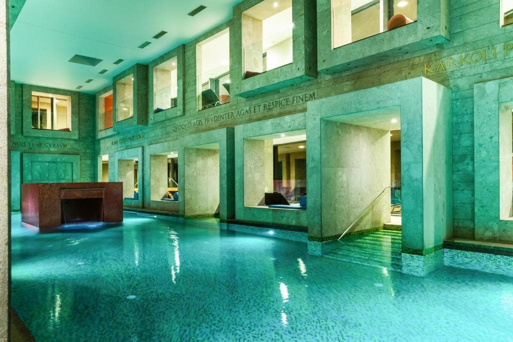 Hotel Zdraviliški Dvor