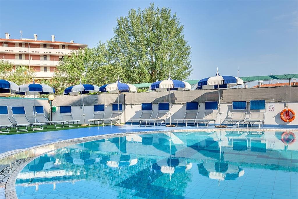 Hotel Ambassador