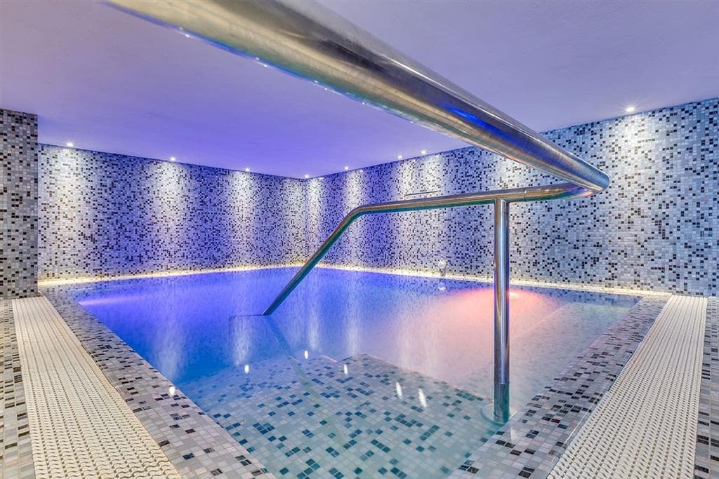Hotel Ambassador