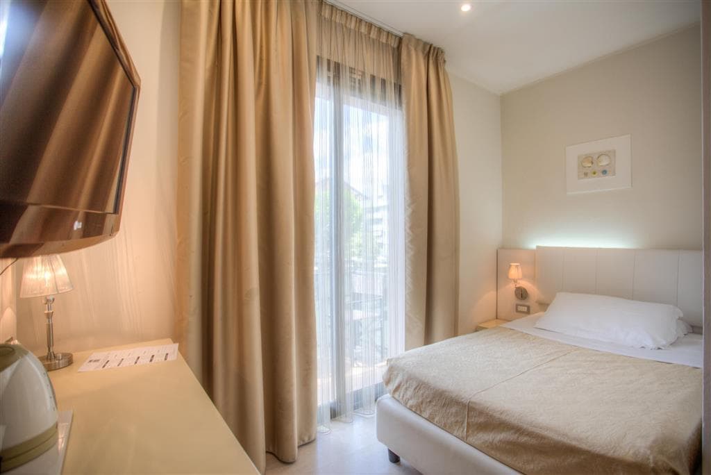 Hotel Ferretti Beach