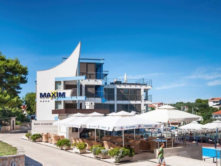 Hotel Maxim (pokoje)