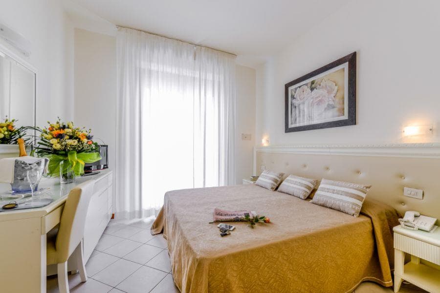 Hotel Athena