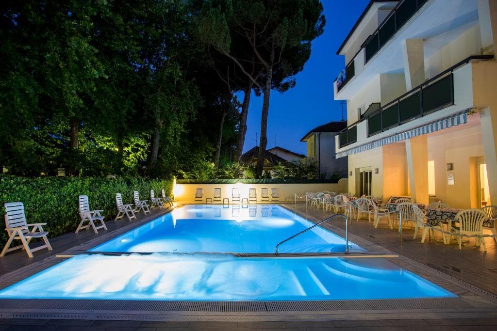 Hotel Athena