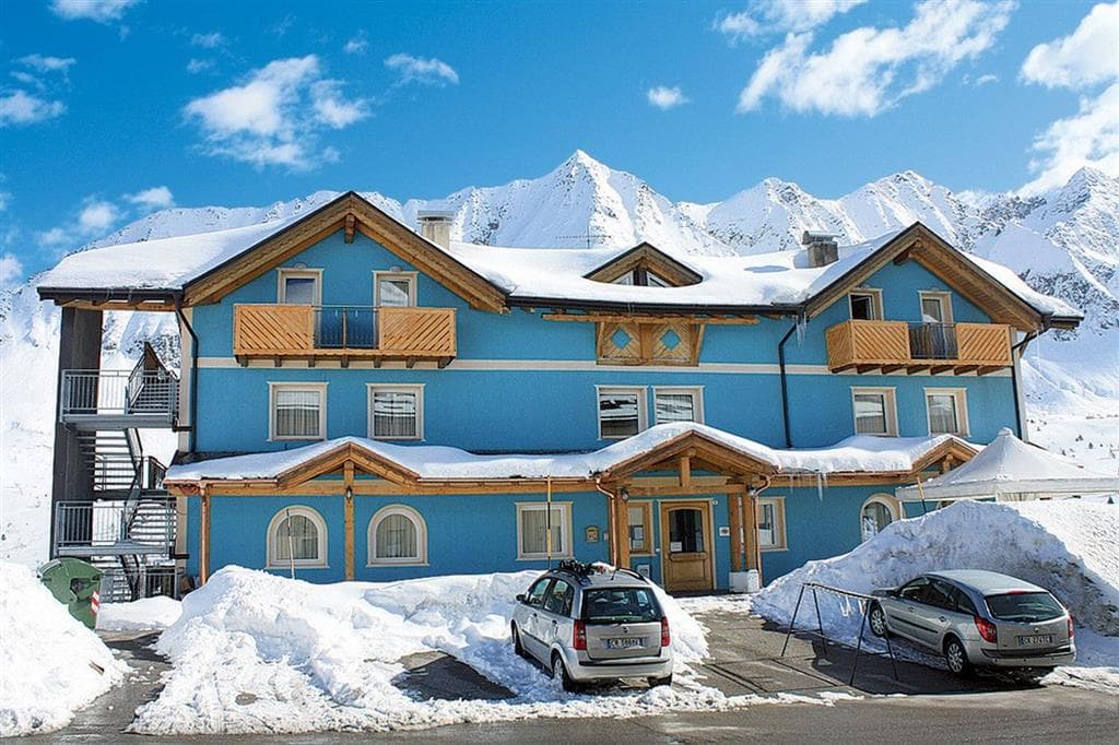 6denní zájezd s polopenzí a skipasem v ceně – hotely různé Passo Tonale a okolí