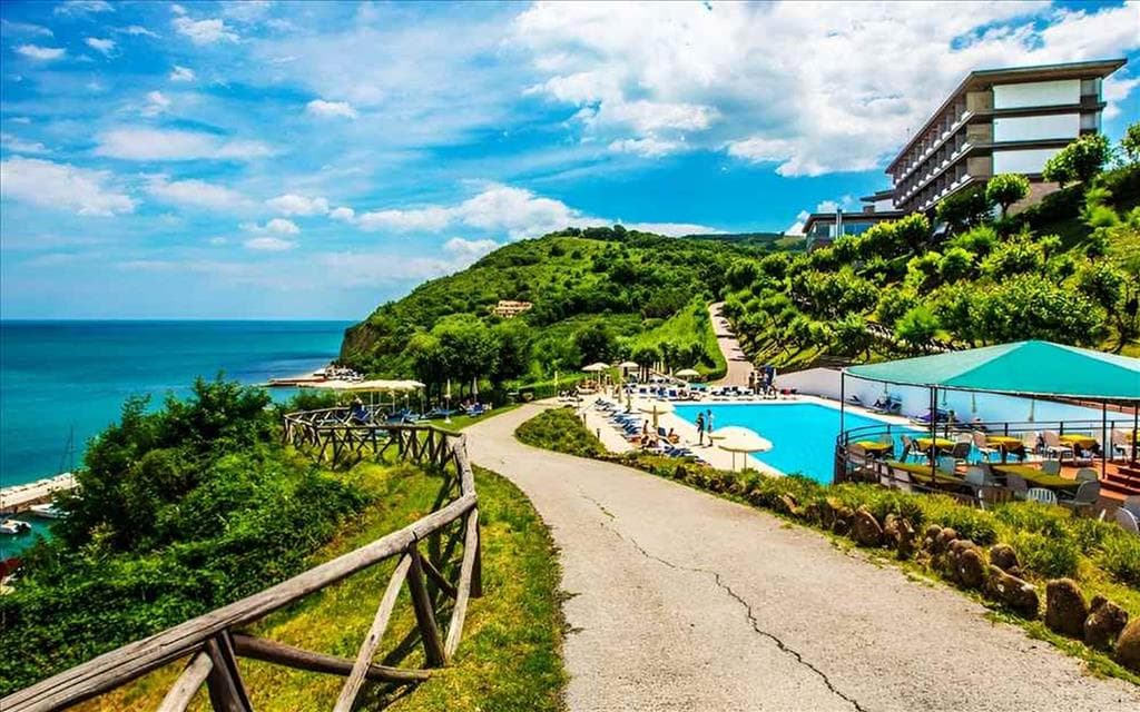 Hotel Capo Est