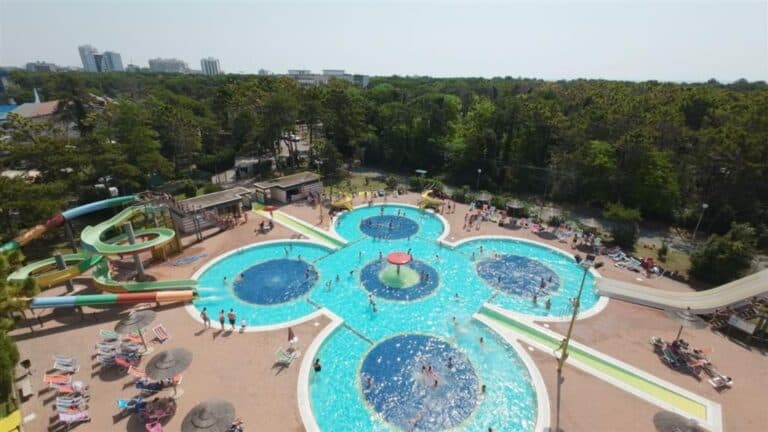 Bella Italia Efa Village