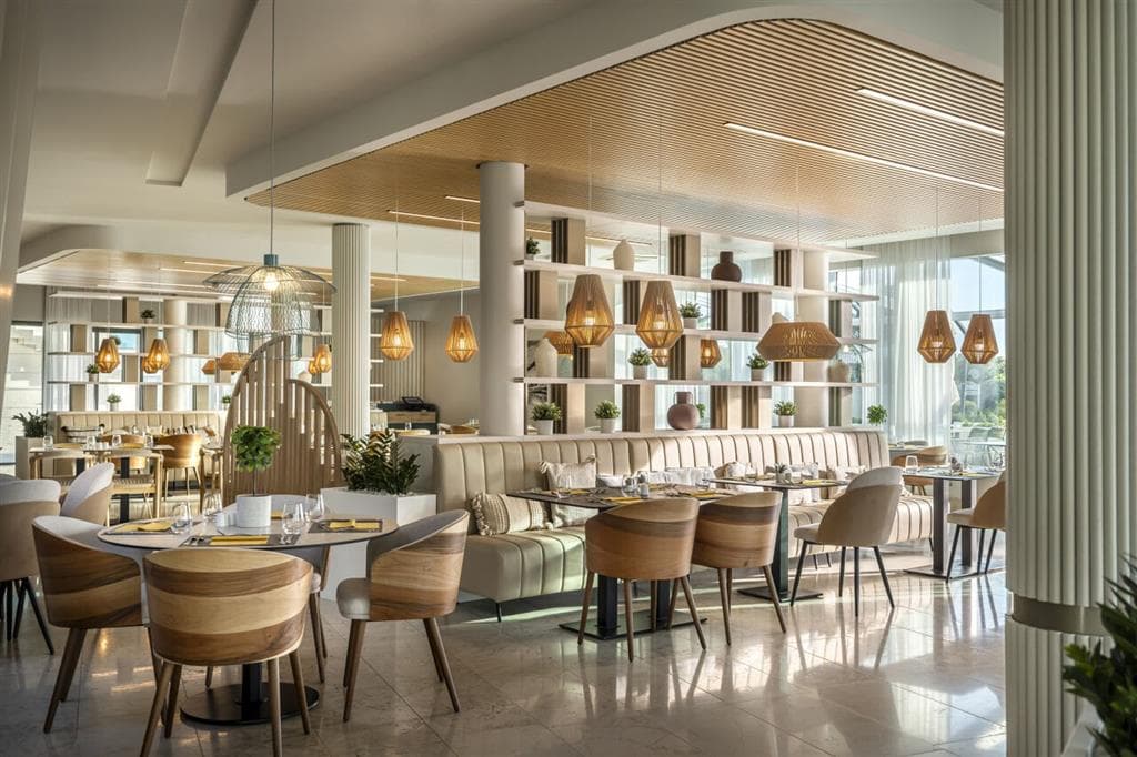 Valamar Lacroma Hotel