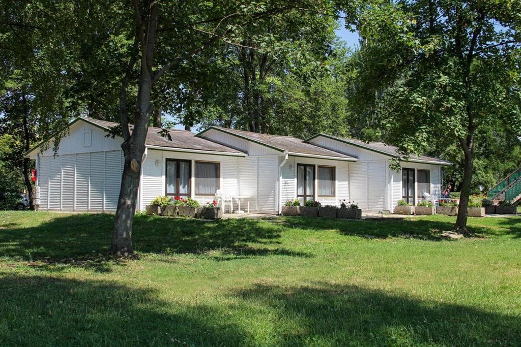 Kemp Balatontourist Füred (bungalovy)