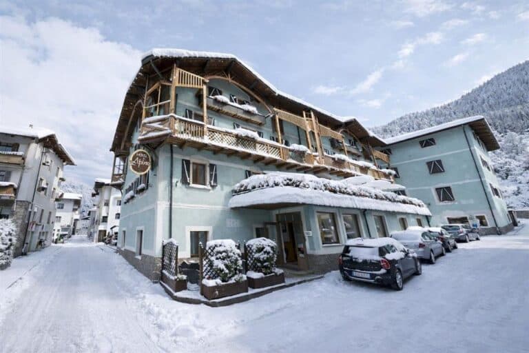 Hotel Alpina