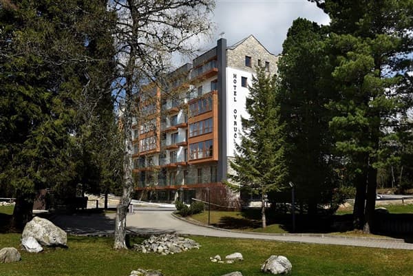 APLEND HOTEL OVRUČ – Štrbské Pleso