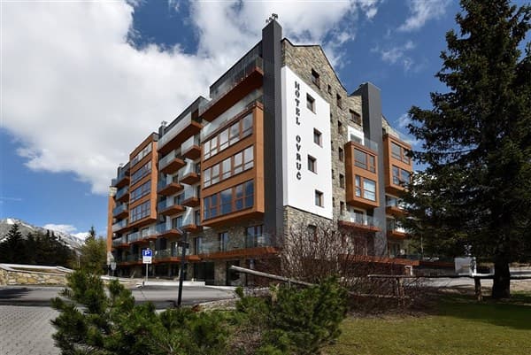APLEND HOTEL OVRUČ – Štrbské Pleso