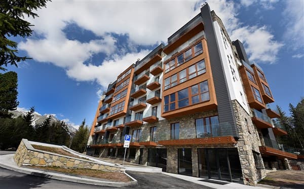 APLEND HOTEL OVRUČ – Štrbské Pleso