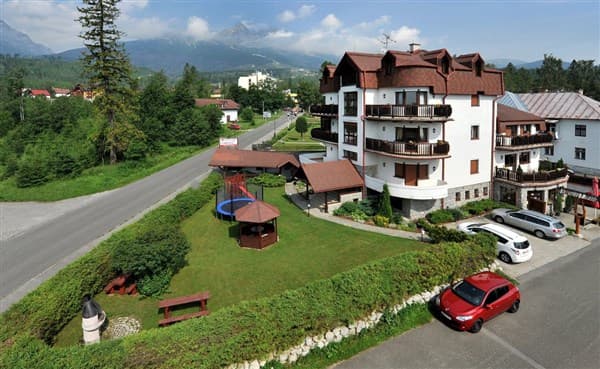 APLEND RESORT BEATRICE – VILA BEATRICE – Tatranská Lomnica