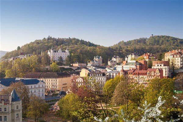 BOHEMIA LÁZNĚ, sanatorium Kriváň – Karlovy Vary